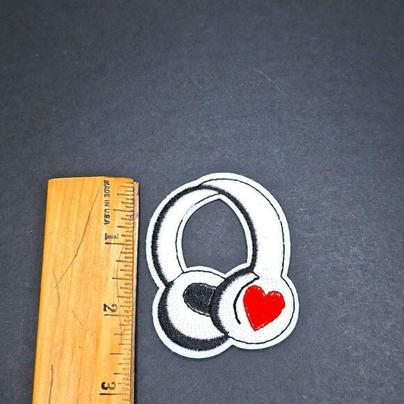 Headset headphones music PLAYER iron on patch diy sew on wearab… - Picture 2 of 2